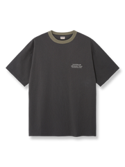 定番DRINKING TEAMシリーズプリントヴィンテージ快適コットンバインディングTシャツの正面図