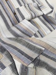 レトロシルエットのストライプ半袖シャツのディテール展示図