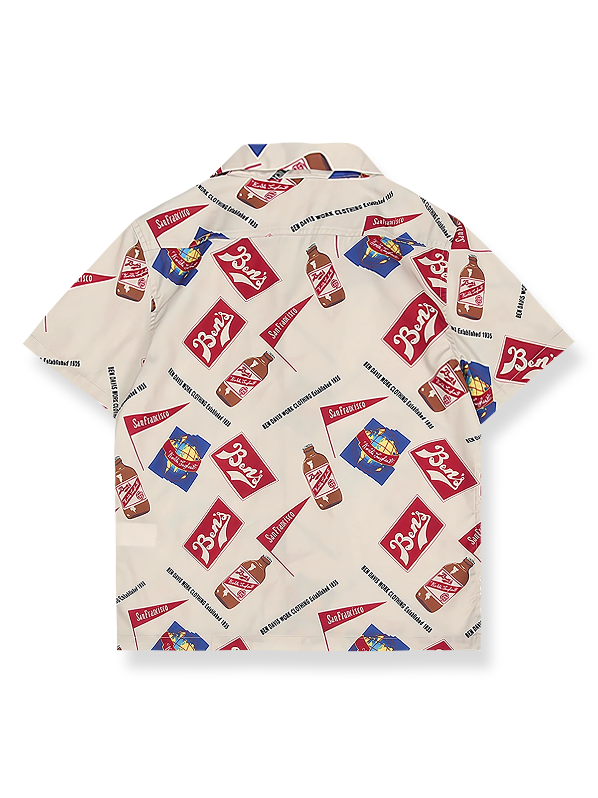製品画像: フラッグとボトル柄のアロハシャツの全体像