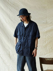 四つポケット半袖シャツ