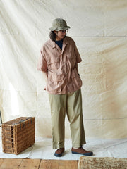 四つポケット半袖シャツ