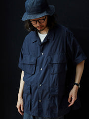 四つポケット半袖シャツ