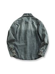 シャツのウォッシュ加工ディテールとワークポケットデザイン