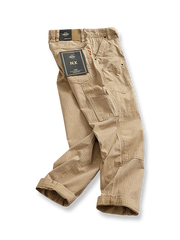 魚骨模様のワークパンツの正面展示