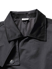 片側プリーツのデザインが施された部分の詳細