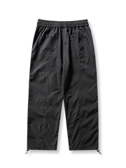 製品画像: アウトドアスタンドカラーポケット付きレトロシェルジャケット全体表示 詳細画像: シェルジャケットの立体ポケットとスタンドカラーデザインのディテール