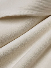 詳細画像: 袖のコーデュロイ生地とボタンのディテールクローズアップ