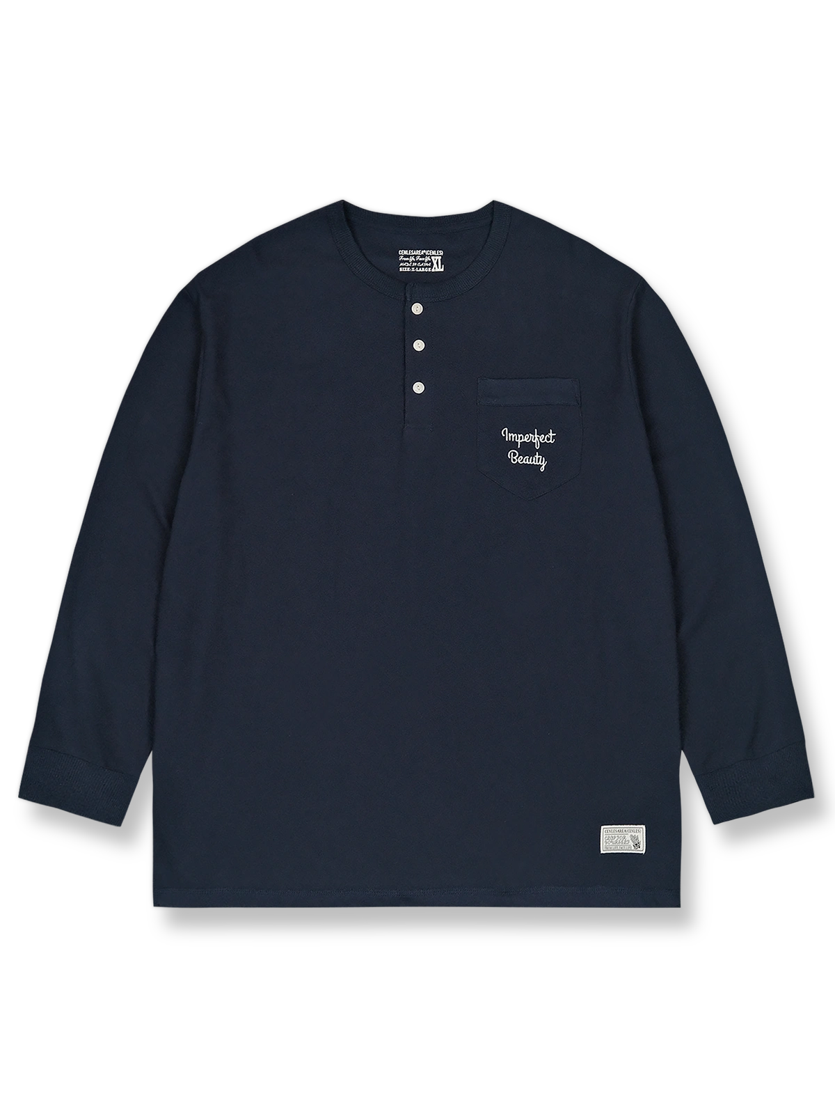 製品画像: ヘンリーネック長袖Tシャツの全体展示