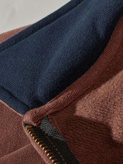 製品画像: アメリカンレトロカラー切り替え襟付きスウェットの全体画像
詳細画像: カラー切り替え襟とフリース裏地の詳細画像