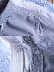 製品画像: ペイズリーパッチ付きオックスフォードシャツの正面全体展示、クラシックとモダンなデザインの融合を強調。
詳細画像: ペイズリーパッチデザインとサイドのダブルステッチのディテール展示、耐久性とスタイルをアピール。