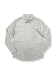 製品画像: クラシックなデザインとシンプルなシルエットが特徴のリネンコットン混紡メンズ長袖シャツの全体画像。