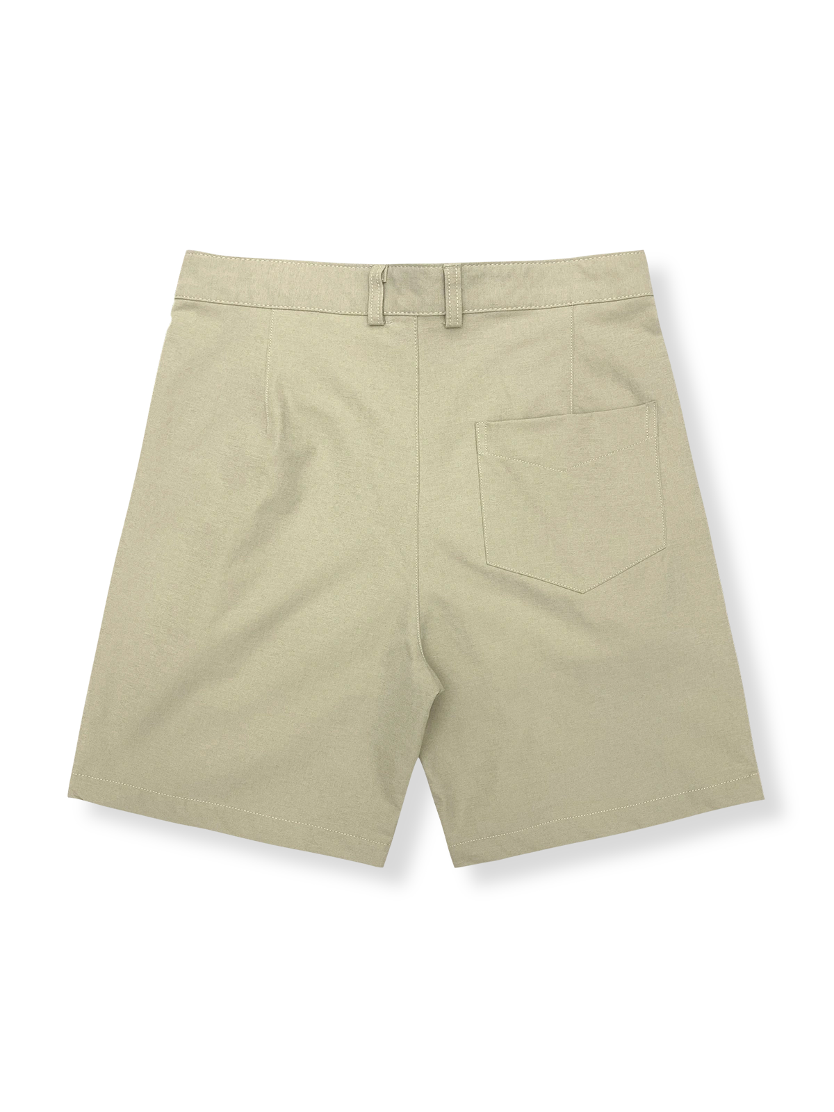 製品画像: クラシックなカラー展開のワイドレッグ5分丈テーラードショーツ
詳細画像: プリーツとべっ甲色ボタンが特徴のショーツ