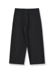 製品画像: ヴィンテージ風のワイドストレートパンツの正面展示
詳細画像: ベルトデザインと生地のディテール展示