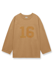 製品画像: ヴィンテージ感漂う杢調ラグビー長袖Tシャツの全体像を正面から撮影した画像
詳細画像: クラシックなひび割れ風ナンバープリントとドロップショルダーのディテールをクローズアップした画像