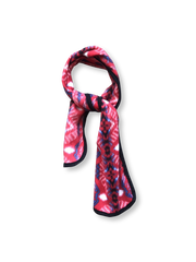 製品画像: ヴィンテージナバホ柄ジャカードフリーススカーフの正面画像。鮮やかな色使いが特徴的。
詳細画像: ジャカード柄とフリース素材のディテール特写。肌触りの良さと模様の細部が見える画像。