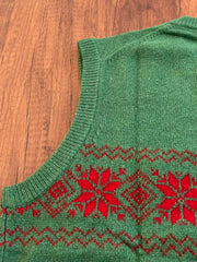 製品画像:フェアアイルジャカードピュアウールベスト、100%ピュアウール素材のベスト正面写真
詳細画像:フェアアイルパターンのジャカードディテールと、ニットの縁取り部分の特写