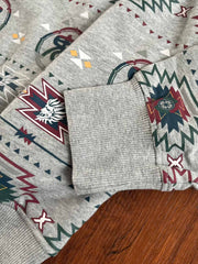 製品画像:ナバホ族風刺繍ユーズド加工フーディーの正面画像
詳細画像:フーディーの刺繍ディテールとフードの特写