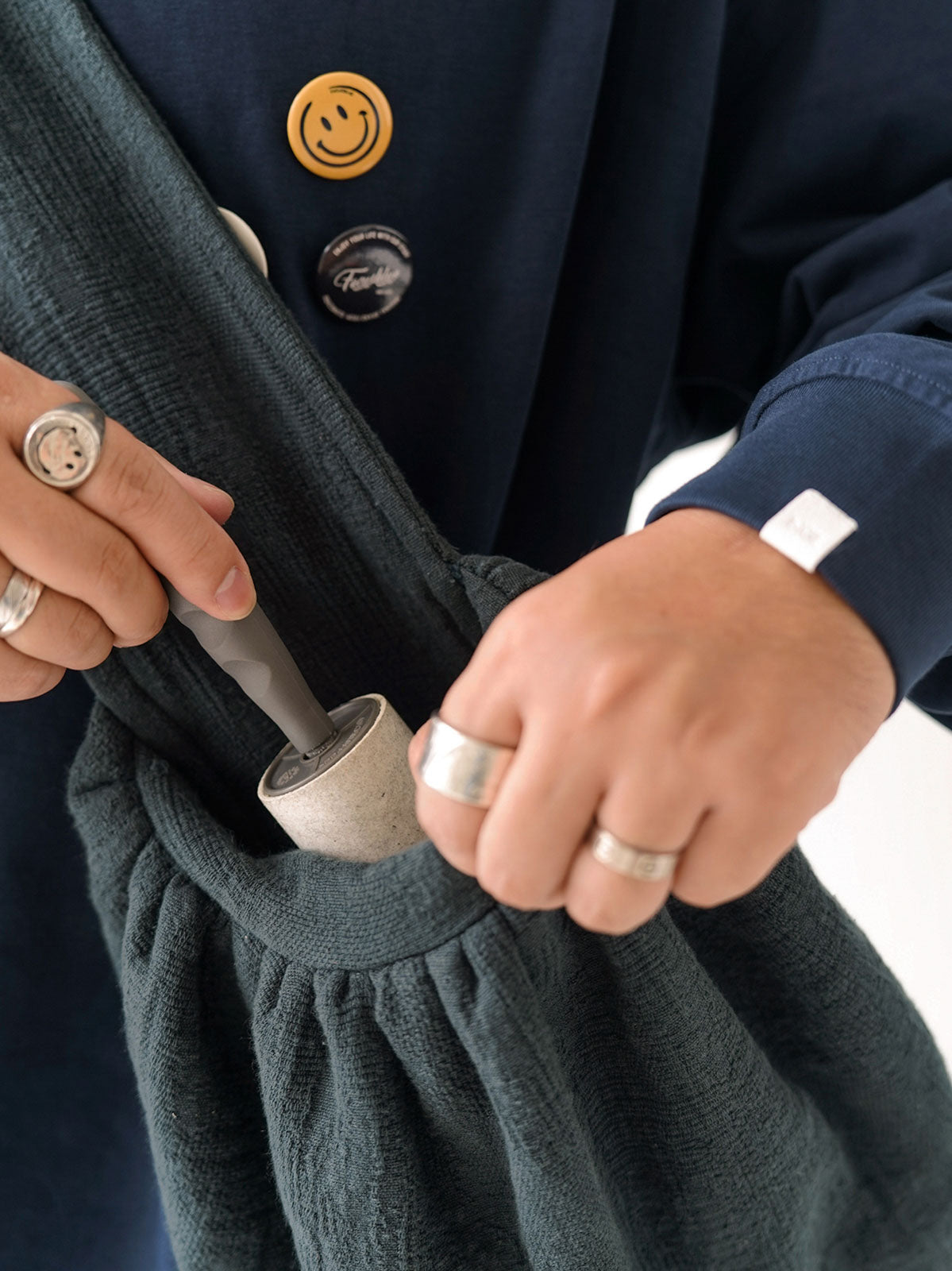 テクスチャー感 ビッグ キャパシティ ショルダーバッグの内部ディテール