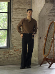 メンズがワッフル柄ポロネック長袖Tシャツを着用した全体スタイル展示