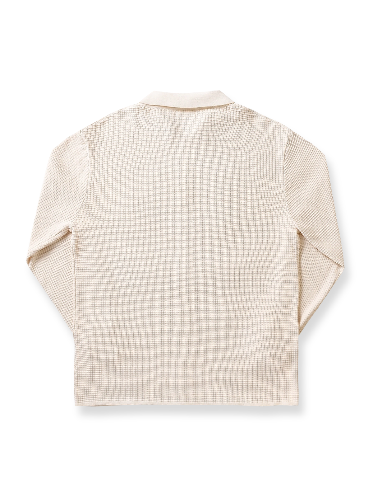 製品画像: コットン製キューバシャツ風ニットシャツの平置き画像 - ワッフル編みとキューバシャツ風デザインが特徴
詳細画像: ワッフル編みのテクスチャとキューバシャツ風襟のディテールをクローズアップ