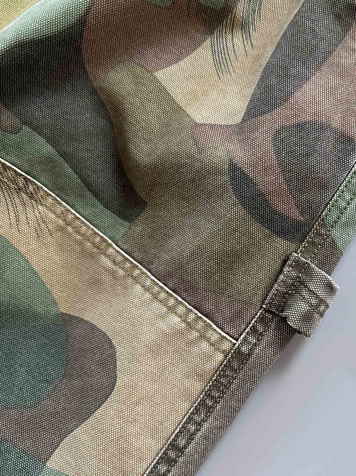 YKKスナップボタンとサスペンダー ディテール画像