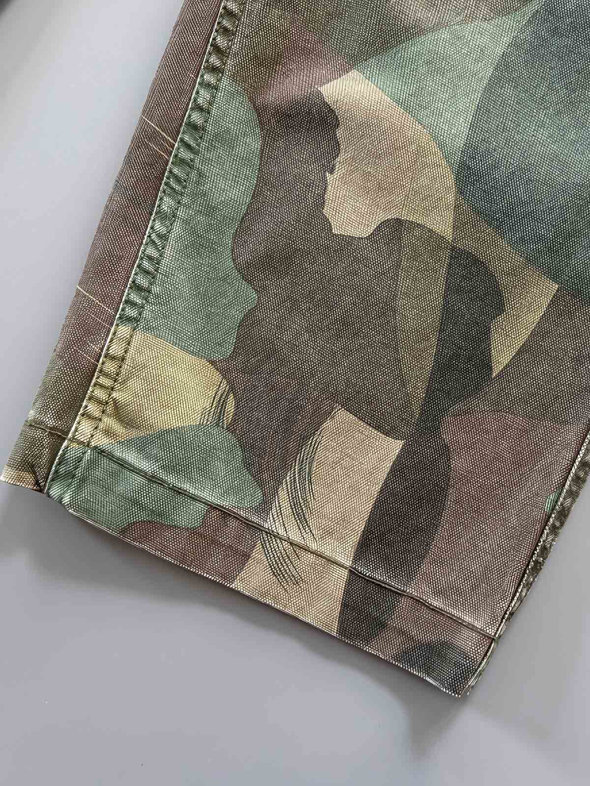 YKKスナップボタンとサスペンダー ディテール画像