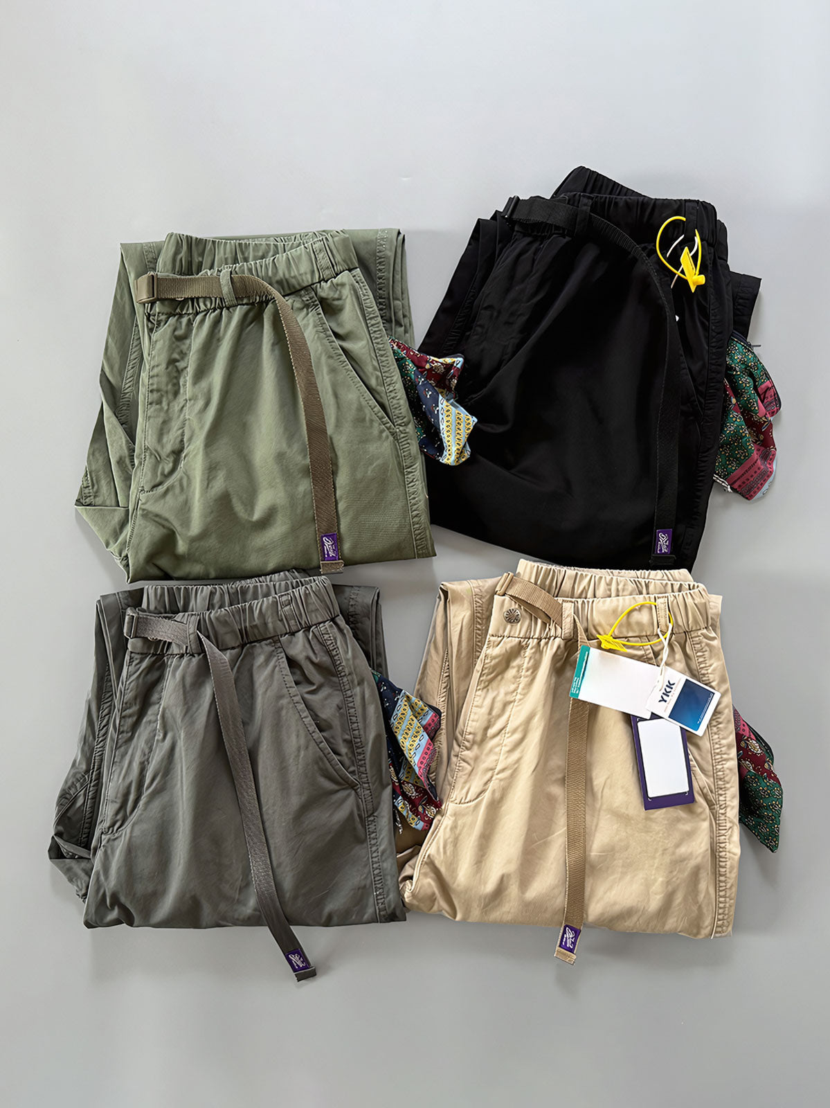 プリントポケットとウエストストラップ ディテール画像