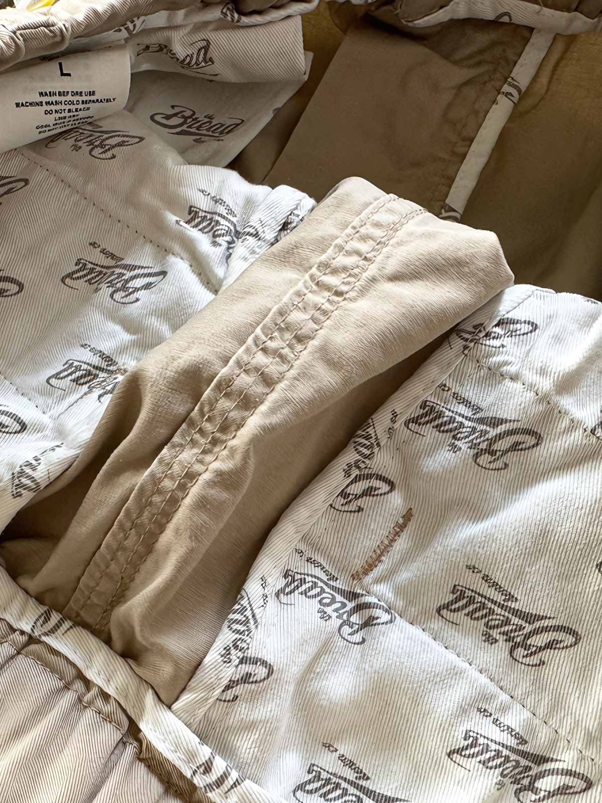 プリントポケットとウエストストラップ ディテール画像