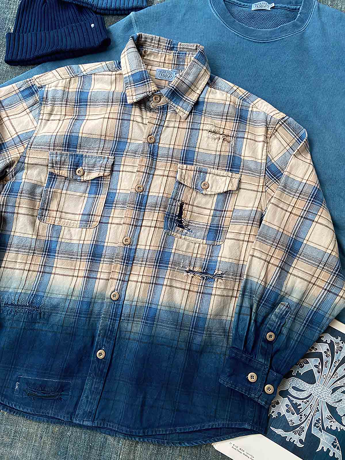 擦り切れ加工とパッチ ディテール画像