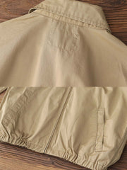 製品画像: クラシックBayportデザイン ハリントンジャケット 正面、シンプルで上品なスタイル
詳細画像: TALONジッパーと防風リブのディテール、エレガントなデザイン