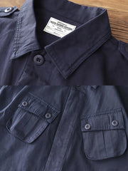 製品画像: 第二次世界大戦リバイバル TCU ジャングルコンバットジャケット メンズ 正面ビュー
詳細画像: 斜め胸ポケットと裾ポケットのディテール ヴィンテージデザインのコンバットジャケット