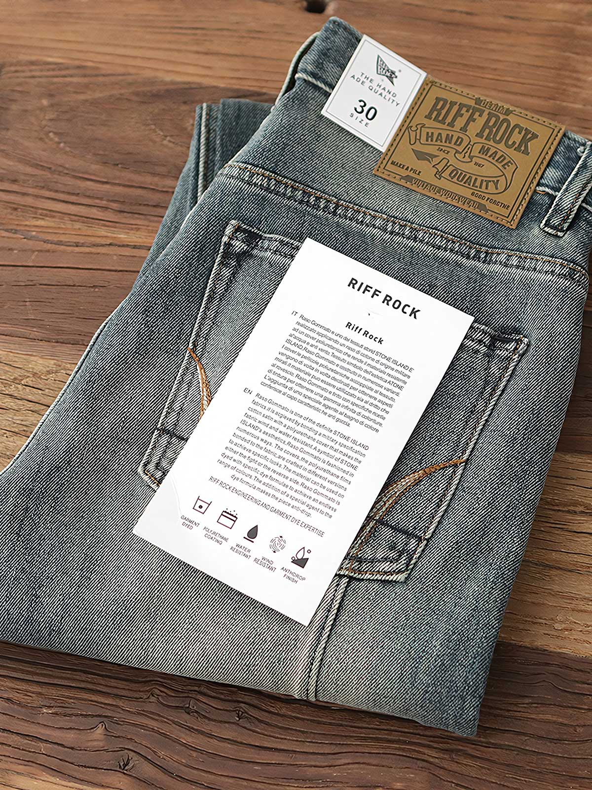 製品画像: アメカジレトロスリムストレートジーンズのフロントビュー。12.5オンスのデニムとウォッシュヴィンテージ加工で、レトロな風合いが特徴
詳細画像: サンドウォッシュ加工と5ポケットデザインのディテール。カスタムリベットとYKKジッパーで高い品質を実現