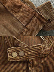 製品画像: ヨーロピアン&アメリカンヴィンテージ風コーデュロイバイカージャケットのフロントビュー。タフなバイカーカラーデザインとウォッシュ加工が魅力
詳細画像: バイカーカラーとジッパーデザインのディテール。ヴィンテージ感を引き立てる斜めポケット付き