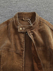 製品画像: ヨーロピアン&アメリカンヴィンテージ風コーデュロイバイカージャケットのフロントビュー。タフなバイカーカラーデザインとウォッシュ加工が魅力
詳細画像: バイカーカラーとジッパーデザインのディテール。ヴィンテージ感を引き立てる斜めポケット付き