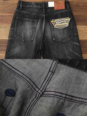 製品画像: ブラック ウォッシュ デニム ストレート パンツ 正面、ルーズフィットデニム
詳細画像: ヒゲ加工とストーンウォッシュのディテール、ヴィンテージ風仕上げ