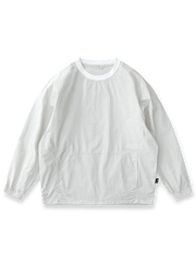 製品画像: 軽量 Cordura ナイロン 速乾トップ 正面、耐摩耗性・リップストップ機能
詳細画像: 両サイドの大容量ポケットと伸縮性のある袖口のディテール、オーバーサイズシルエット