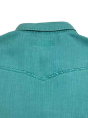 製品画像:
ライセール素材とヘリンボーン柄が特徴的な長袖シャツ。製品染めによりヴィンテージ感のある色調と柔らかな質感を実現。
詳細画像:
ヘリンボーン柄のディテールと製品染めの色調をアップで展示。ライセール素材の柔らかさと独特なデザインを強調。