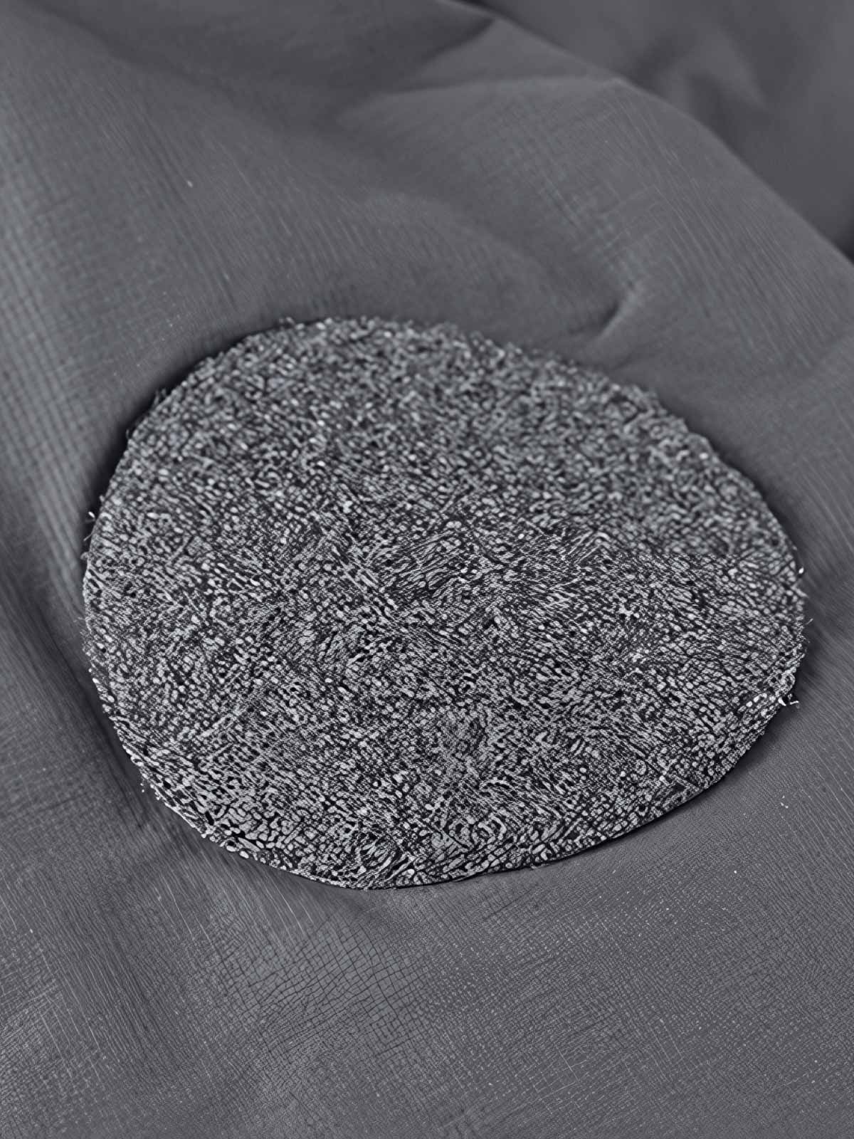 製品画像: アメリカンヴィンテージ リバーシブル ベースボールジャケットの全体画像、面ファスナー付き空軍ワッペンとスカル&コイン刺繍が特徴の個性的デザイン
詳細画像: 背面に施されたスカルとコインの刺繍ディテール、面ファスナー付き空軍ベースボールワッペンの特写、高耐久ポリエステルと柔らかなレーヨン素材