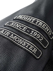 製品画像: アメカジ文字刺繍とゴリラ刺繍が特徴のベースボールジャケットの全体画像、ヴィンテージミリタリーテイスト
詳細画像: フロントと袖のゴリラ刺繍と文字タオル刺繍のディテール、アメカジヴィンテージ感を強調