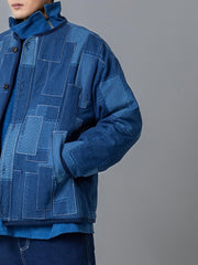 詳細画像ALT代替テキスト
手作りのパッチワークと刺繍ディテールが際立つノーカラー中綿ジャケット、自然なヴィンテージカラー。
モデル画像ALT代替テキスト
モデルが植物染めパッチワークノーカラー中綿ジャケットを着用し、秋冬に最適なシンプルでヴィンテージなスタイルを演出。