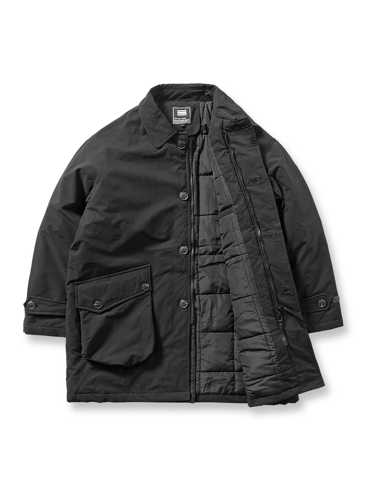 製品画像ALT代替テキスト
クラシックなミドル丈キルティング中綿コート、3色展開(ベージュ、グリーン、ブラック)、冬の防寒に最適。
詳細画像ALT代替テキスト
防風・防水性能を備えたダブルジップとポケットディテールが特徴の中綿コート。