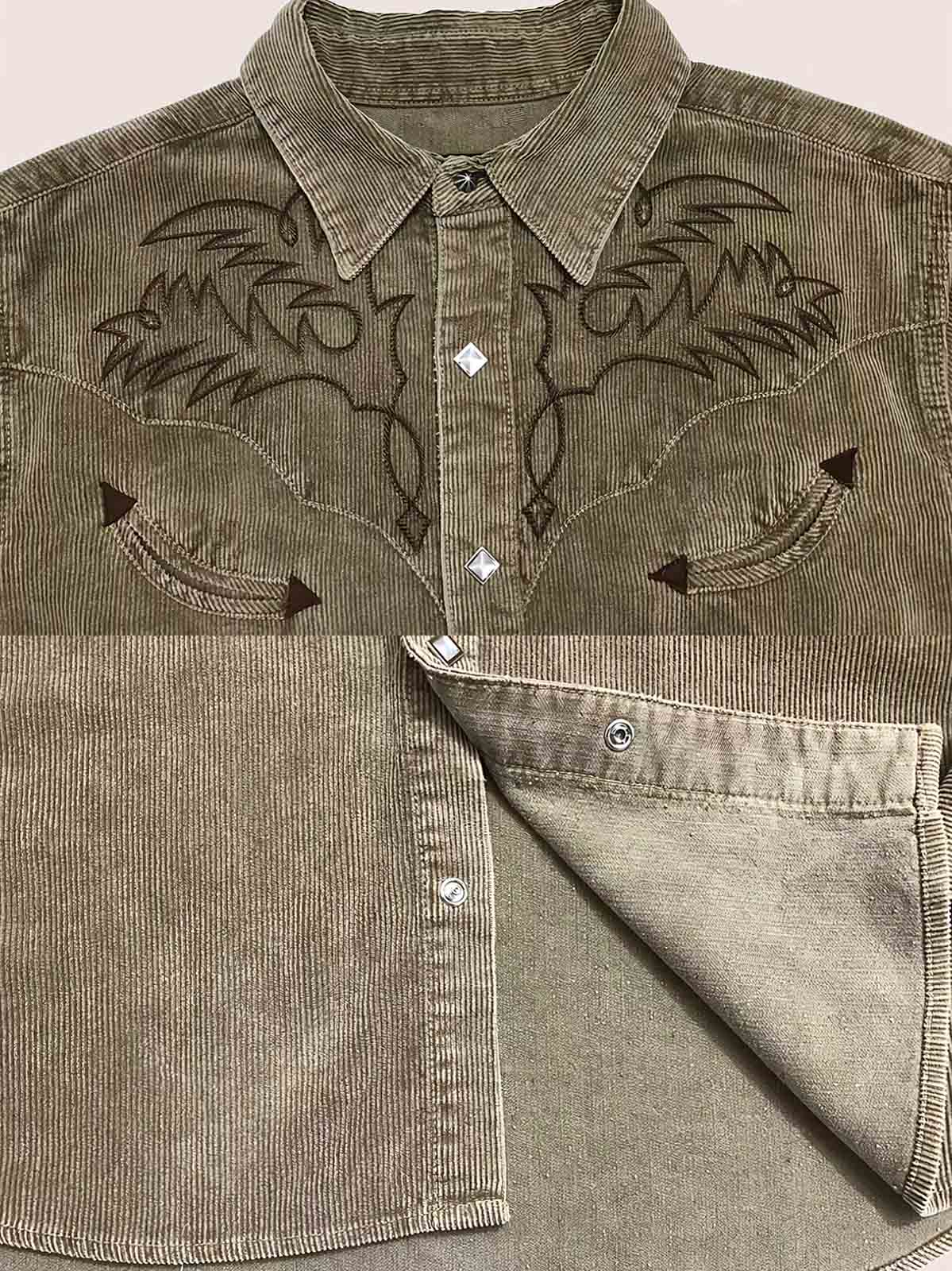 製品画像:アメカジヴィンテージコーデュロイ刺繍シャツの全体展示図、厚手のコットン素材で、ヴィンテージ風刺繍とシープレザー装飾が特徴的。
詳細画像:コーデュロイ刺繍シャツの刺繍模様とシープレザー装飾、ヴィンテージ風コンチョボタンと真鍮製ドットボタンのディテール。