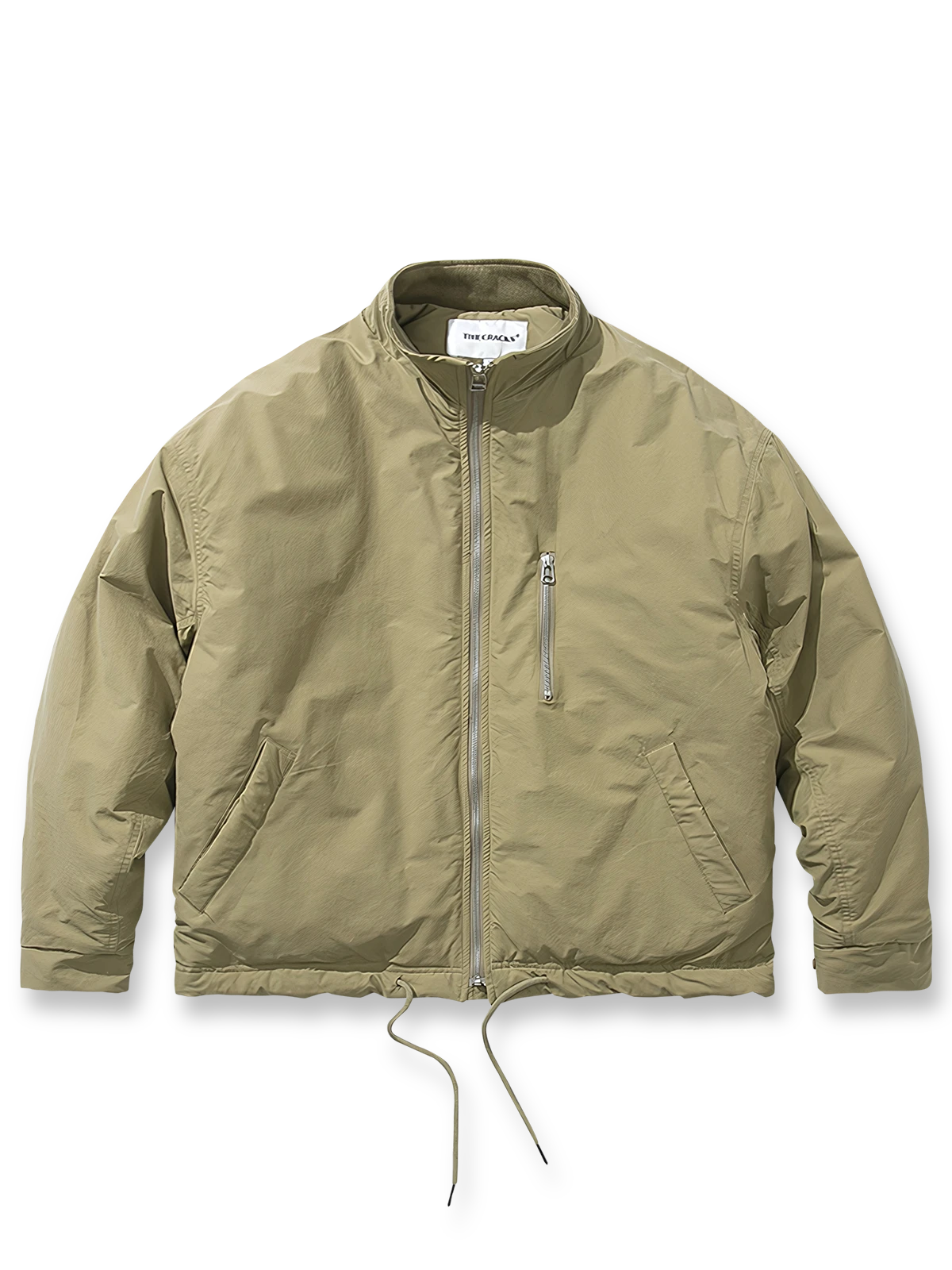 製品画像: スタンドカラーシルエットワークウェア風コットンジャケット全体画像、シンプルなショート丈デザインと防風性が特徴
詳細画像: スタンドカラー、ドローストリングとジッパーのディテールが見えるクローズアップ