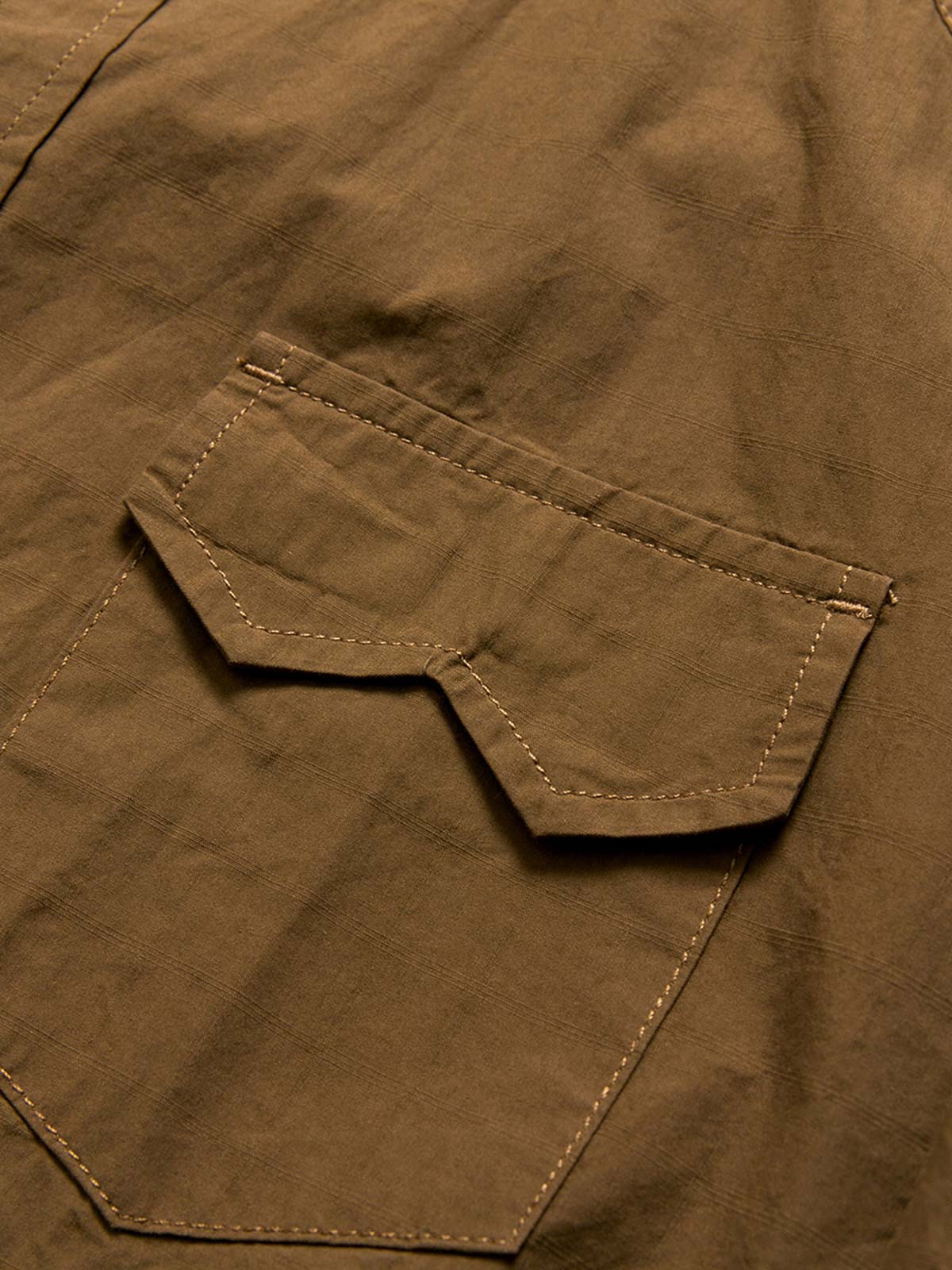 製品画像: 春秋シーズンに最適なコーマコットン製格子織り長袖シャツ全体画像|リラックスフィットで快適なカジュアルスタイル
詳細画像: コーマコットン素材の格子織りディテール|春秋のカジュアルコーディネートに最適な品質感