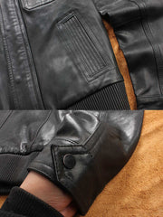 製品画像: 植鞣し羊革 ハイネック ライダースジャケット 全体画像 スリムフィット デザイン シンプル 風を防ぐ
詳細画像: スナップボタン ジッパー ダブルフロント防風設計 植鞣し羊革ライダースジャケット 高品質 風対策