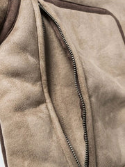 製品画像: バイカースタイルのラムウールレザー&フリースジャケット全体像、ラムウールとレザーの組み合わせが際立つヴィンテージ感
詳細画像: レザー&フリースのディテールとデザインのアップ、厚手素材感と保温性強調