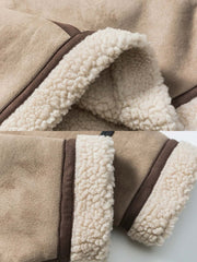 製品画像: バイカースタイルのラムウールレザー&フリースジャケット全体像、ラムウールとレザーの組み合わせが際立つヴィンテージ感
詳細画像: レザー&フリースのディテールとデザインのアップ、厚手素材感と保温性強調