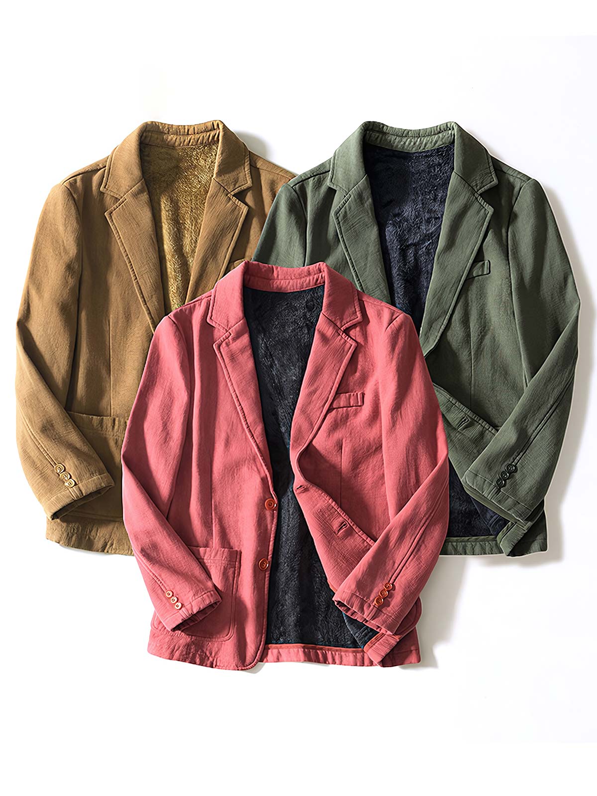 製品画像: 厚手裏起毛ラミーカジュアルブレザー全体イメージ画像。6色展開で、クラシックな2つボタンとノッチドラペルのデザインが特徴。冬のカジュアルコーデやビジネスシーンにぴったり。
詳細画像: ノッチドラペルと丁寧なパイピング仕様の裏地をクローズアップした画像。厚手のラミー素材と裏起毛デザインで高い保温性を実現。