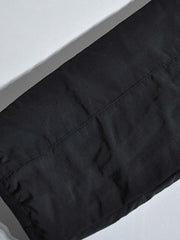 製品画像:
リバーシブルフェイクシアリング中綿ジャケット、アウトドア素材と民族風フェイクシアリングデザインを融合、秋冬の実用的で暖かいアイテム
詳細画像:
民族風フェイクシアリング素材と高密度アウトドア素材のディテールクローズアップ、防風性とデザイン性を兼ね備えたリバーシブルジャケット