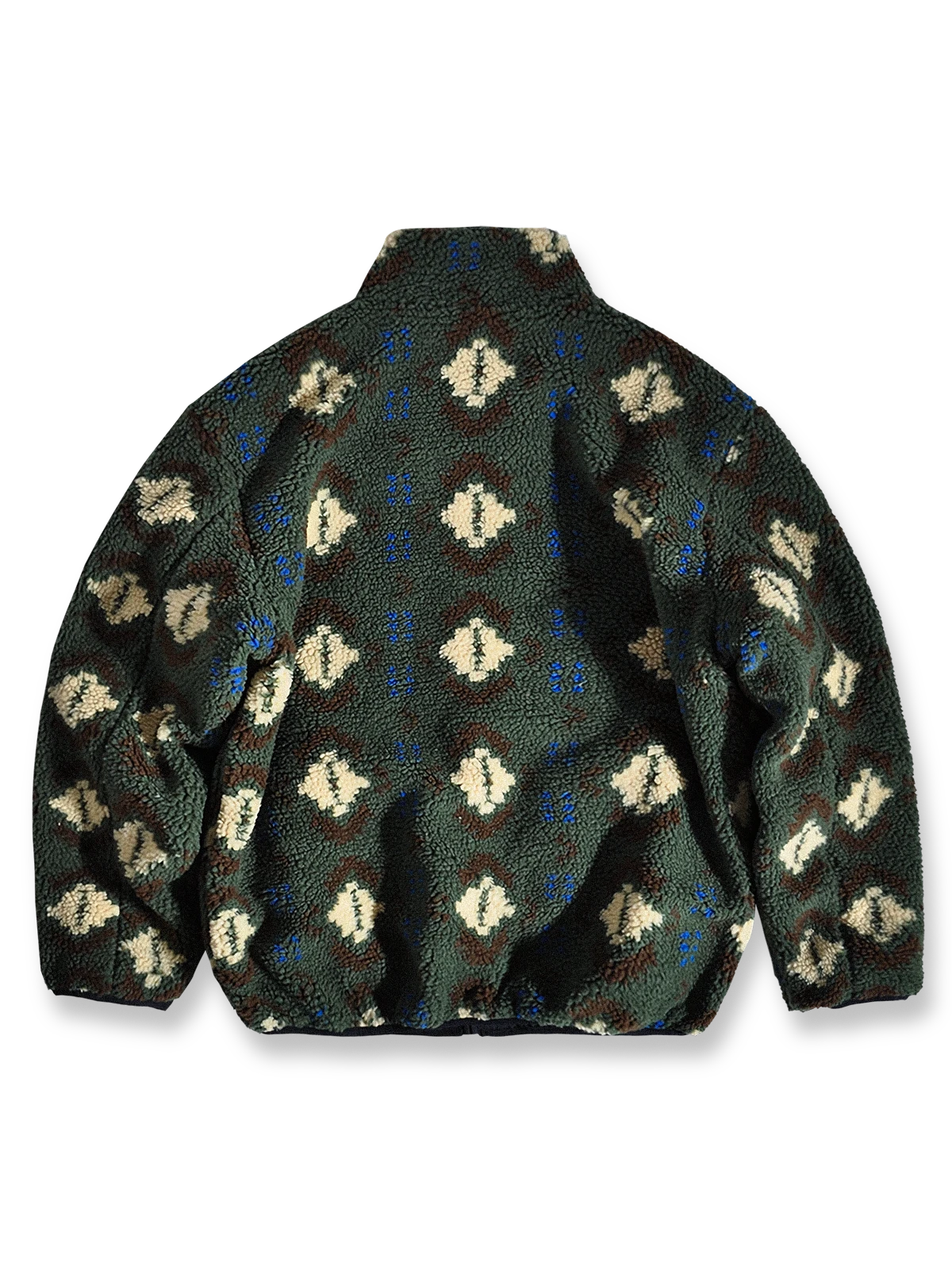 製品画像:
リバーシブルフェイクシアリング中綿ジャケット、アウトドア素材と民族風フェイクシアリングデザインを融合、秋冬の実用的で暖かいアイテム
詳細画像:
民族風フェイクシアリング素材と高密度アウトドア素材のディテールクローズアップ、防風性とデザイン性を兼ね備えたリバーシブルジャケット